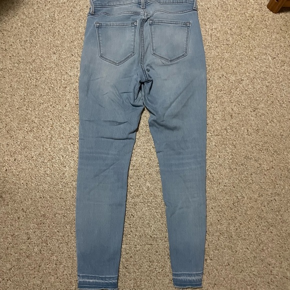 Old Navy Women's Light Blue Rockstar Jeans - Picture 5 of 6